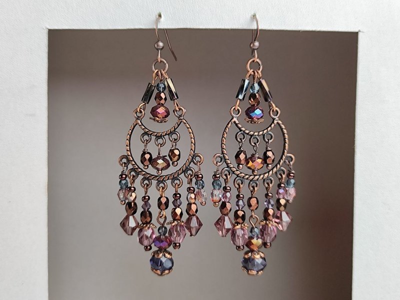 Purple beaded earrings ethnic chandelier dangle earrings - 耳環/耳夾/耳骨夾 - 玻璃 紫色