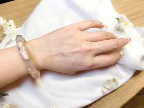 桜瑪瑙ブレスレット 瑪瑙ブレスレット 氷底水形花墨草文様 リング口 55