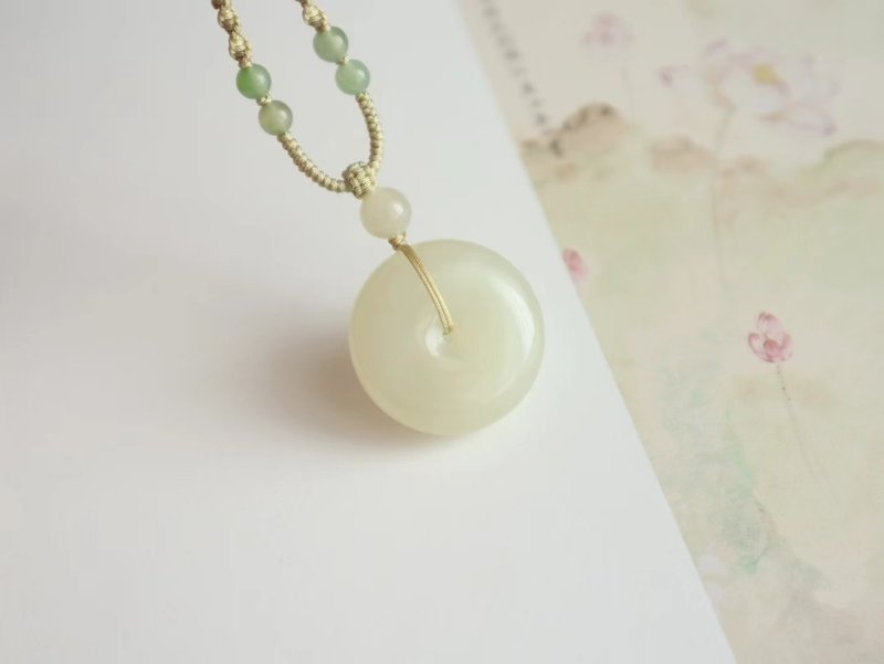 Natural Hetian jade donut peace buckle pendant honey water color Hetian jade peace buckle necklace peace and joy - Necklaces - Jade 