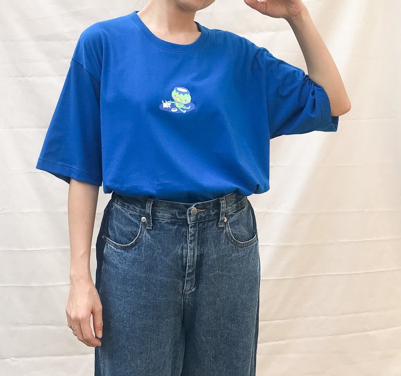 【Off-season sale】Oversize T-shirt - Kappa and Friend - Blu - 帽T/大學T - 棉．麻 藍色