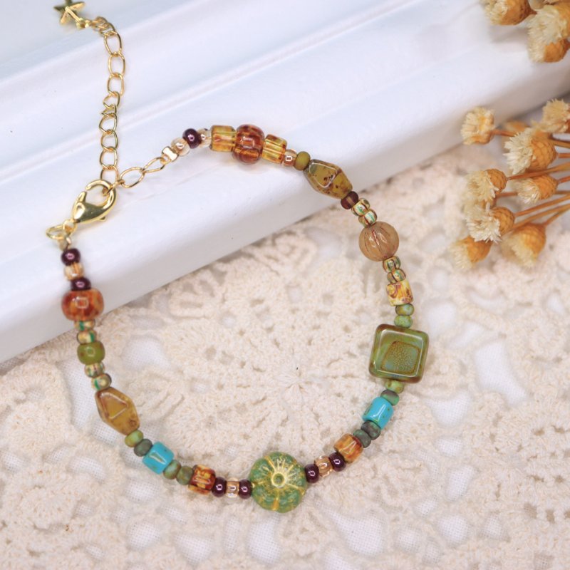 Vintage Earth-Tone Czech Glass Bead Bracelet - สร้อยข้อมือ - แก้ว 