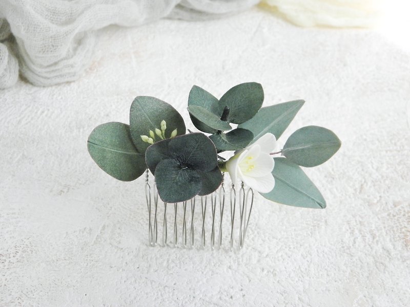 Small eucalyptus hair comb Floral hair piece Flowers hair comb bride - Hair Accessories - Other Materials Green
