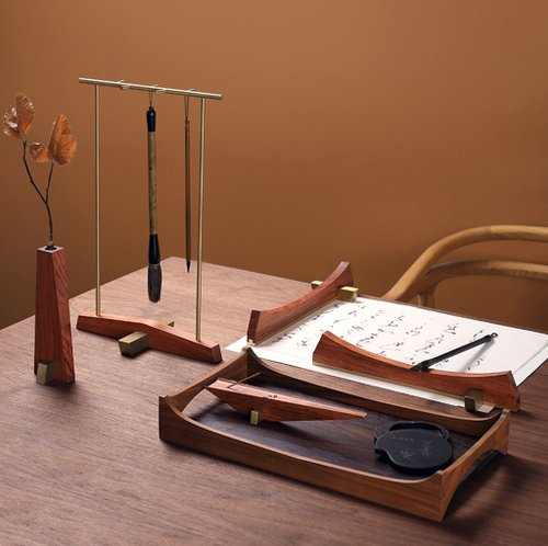 古風文房四寶黃銅毛筆架花梨木紙鎮香插書法家禮物同學禮物String Life