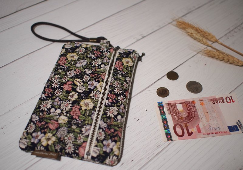 Pick up series mobile phone bag / purse / limited manual bag / Daisy / pre-order - กระเป๋าคลัทช์ - ผ้าฝ้าย/ผ้าลินิน หลากหลายสี