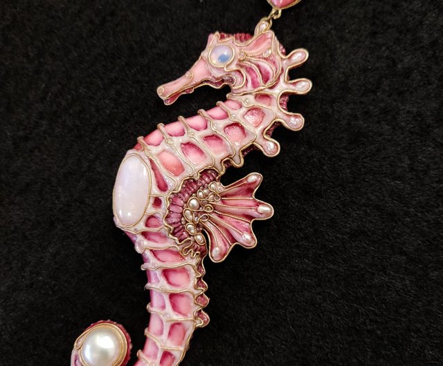 TruBlu Supply Real Pink Seahorse Necklace Preserved Specimen w/Shells  Acrylic Adjustable Chain