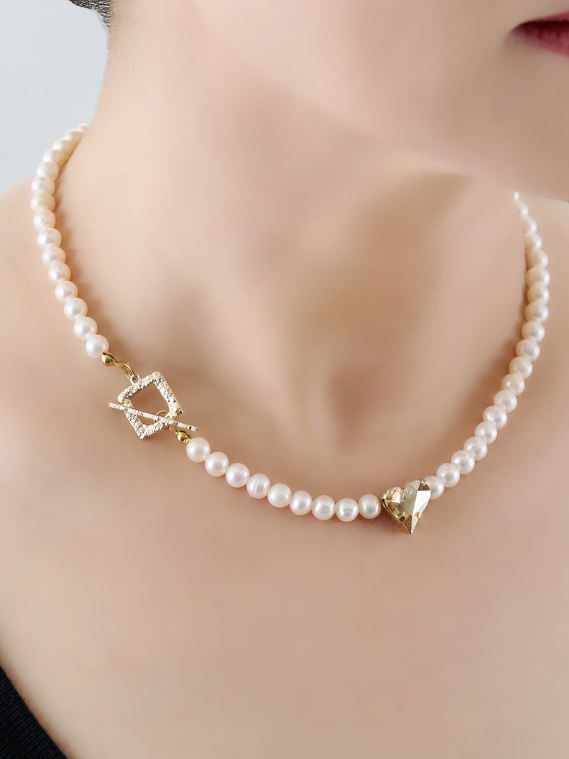 Diana Goddess~Purity Series Natural Pearl Necklace - สร้อยคอ - ไข่มุก ขาว