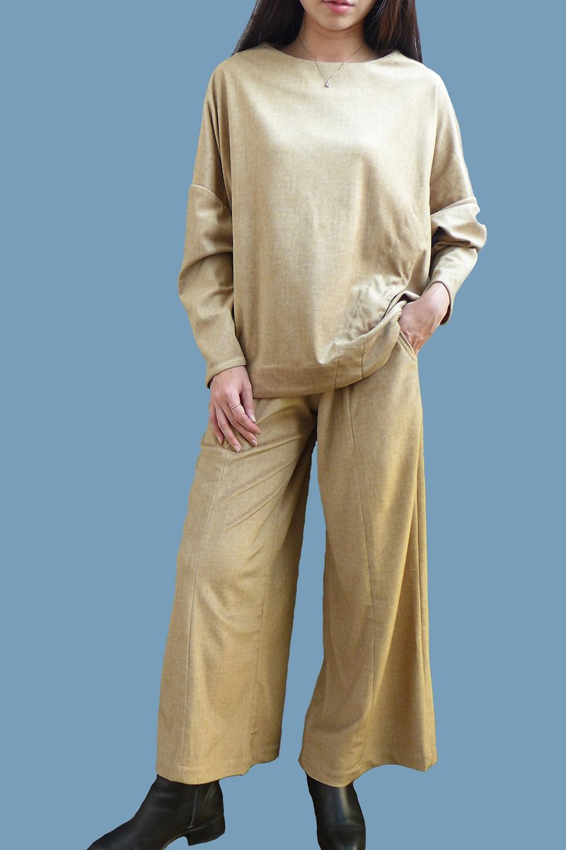 A line micro-brushed velvet wide pants-camel - กางเกงขายาว - เส้นใยสังเคราะห์ สีกากี