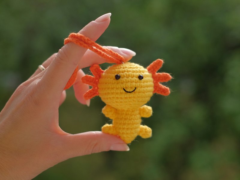 Stuffed toy axolotl | Car charm | Hanging decor - 玩偶/公仔 - 繡線 黃色