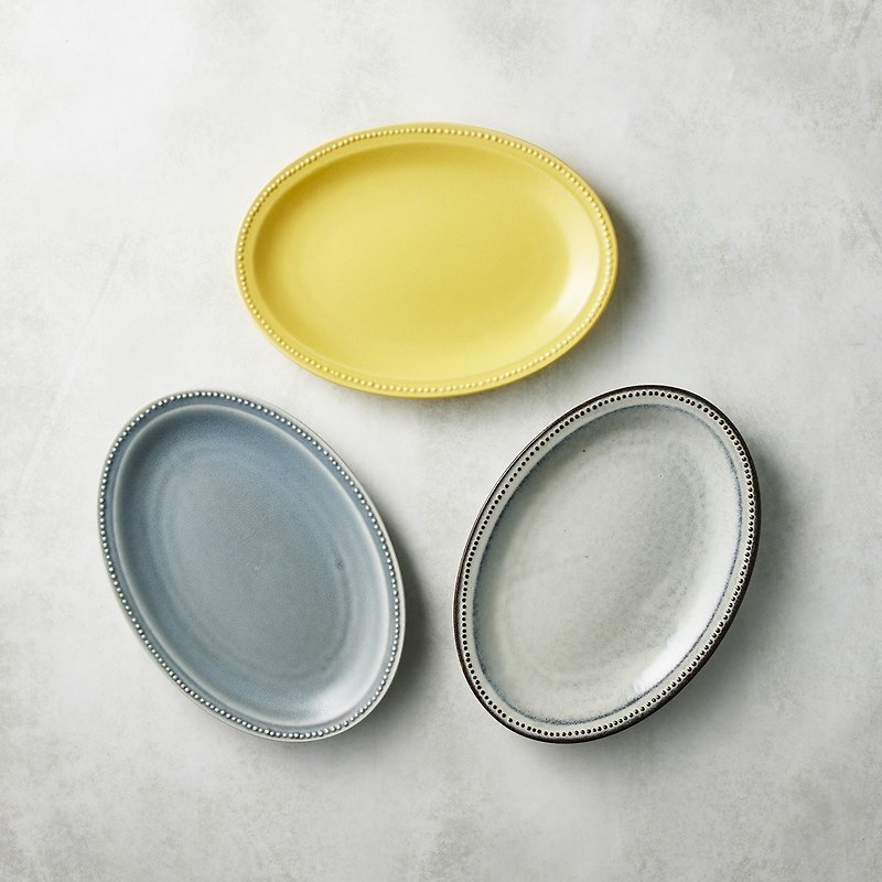 Japanese Minoyaki-Pearl Edge Oval Plate-New Color Double Set (2 out of 3) - จานและถาด - ดินเผา หลากหลายสี