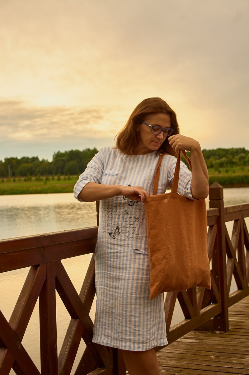 Linen orange shoulder shopping rustic bag, cottage style bag - กระเป๋าหูรูด - ลินิน สีส้ม