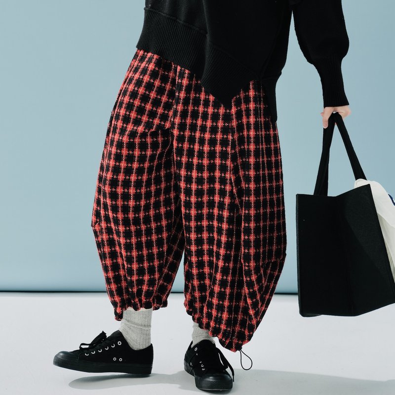 Red and black plaid slub autumn and winter folded wing trousers/wide trousers casual trousers trousers - Women's Pants - Other Materials Red