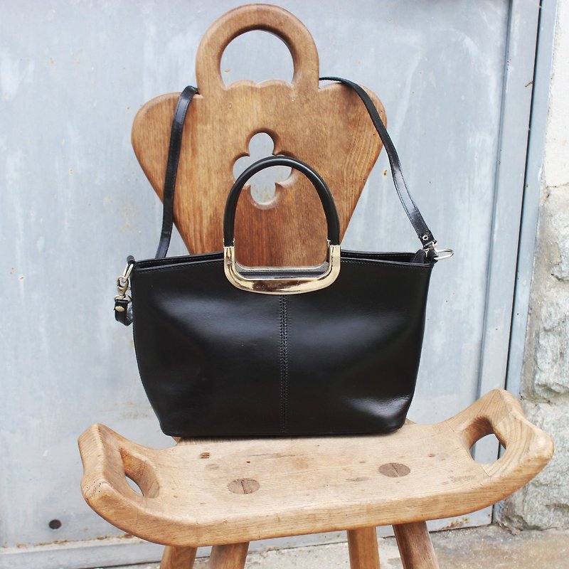 Made in Italy (Vintage) Italian standard black shoulder bag 3704 (birthday gift) - กระเป๋าแมสเซนเจอร์ - หนังแท้ สีดำ