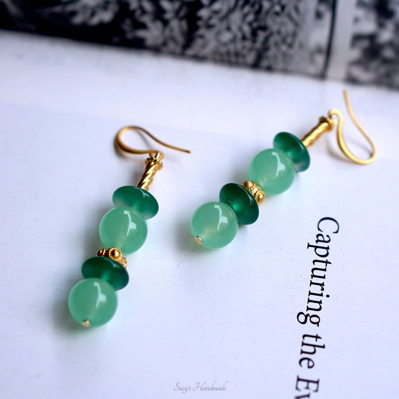 VINTAGE Ancient Style Natural Agate and Chrysoprase Handmade Gold-Plated Pierce - Earrings & Clip-ons - Jade 