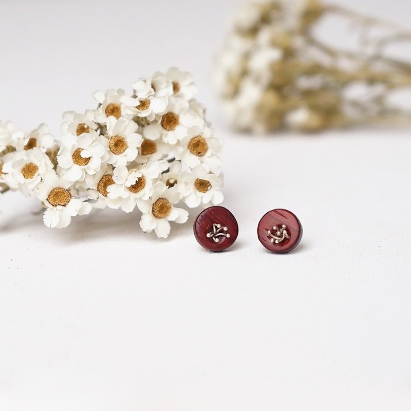 Bloom Series | Shu | Sterling Silver Wooden Vintage Earrings - ต่างหู - ไม้ สีแดง