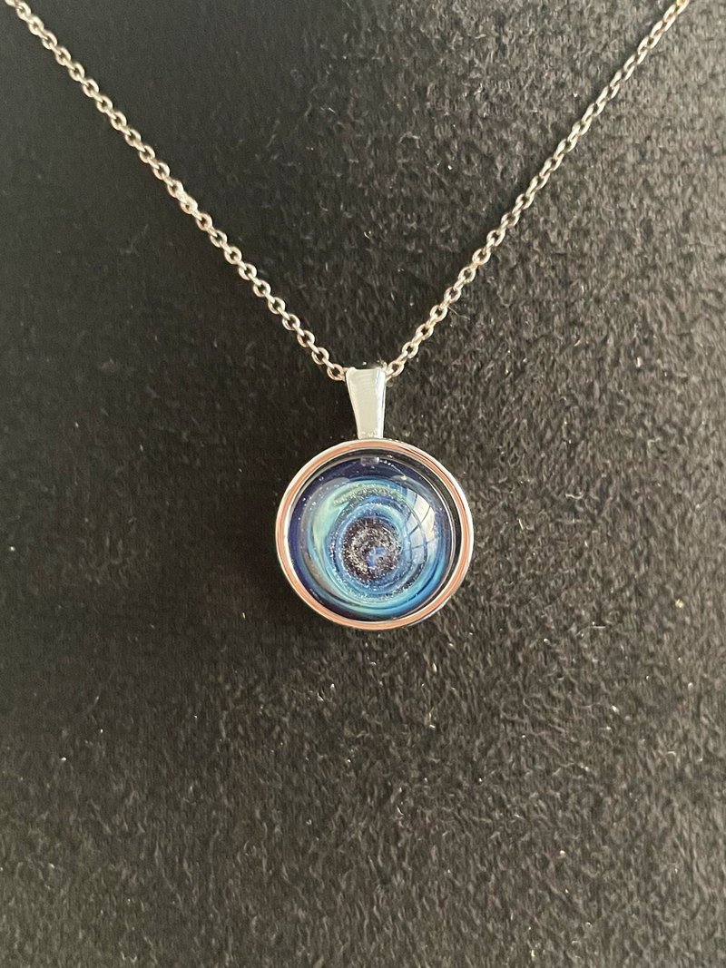 宇宙骨灰琉璃項鍊-客製化 - 項鍊 - 玻璃 