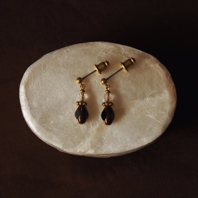 Simple Antique Glass Bead Earrings Bronze Black - ต่างหู - ทองแดงทองเหลือง สีเขียว