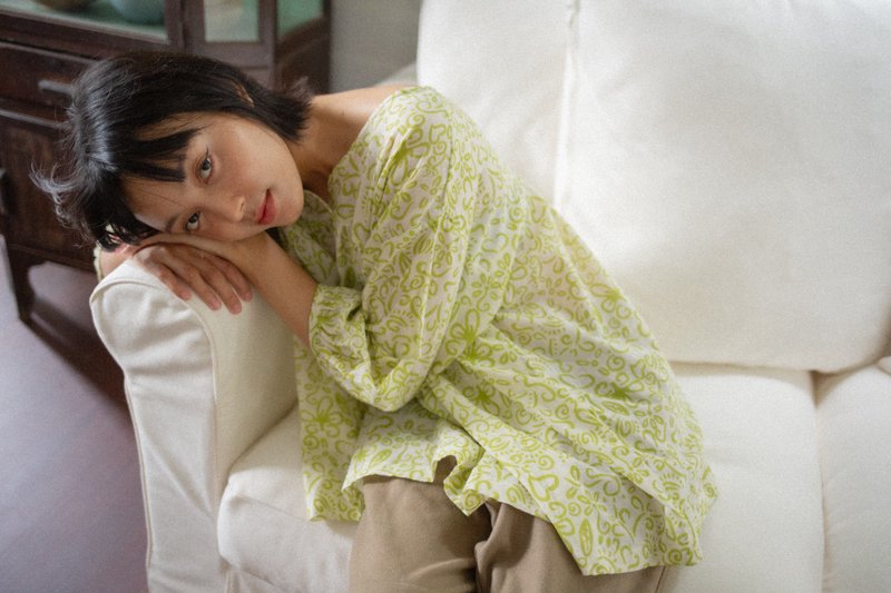 Mulmul chamomile gathered blouse - 女上衣/長袖上衣 - 棉．麻 綠色
