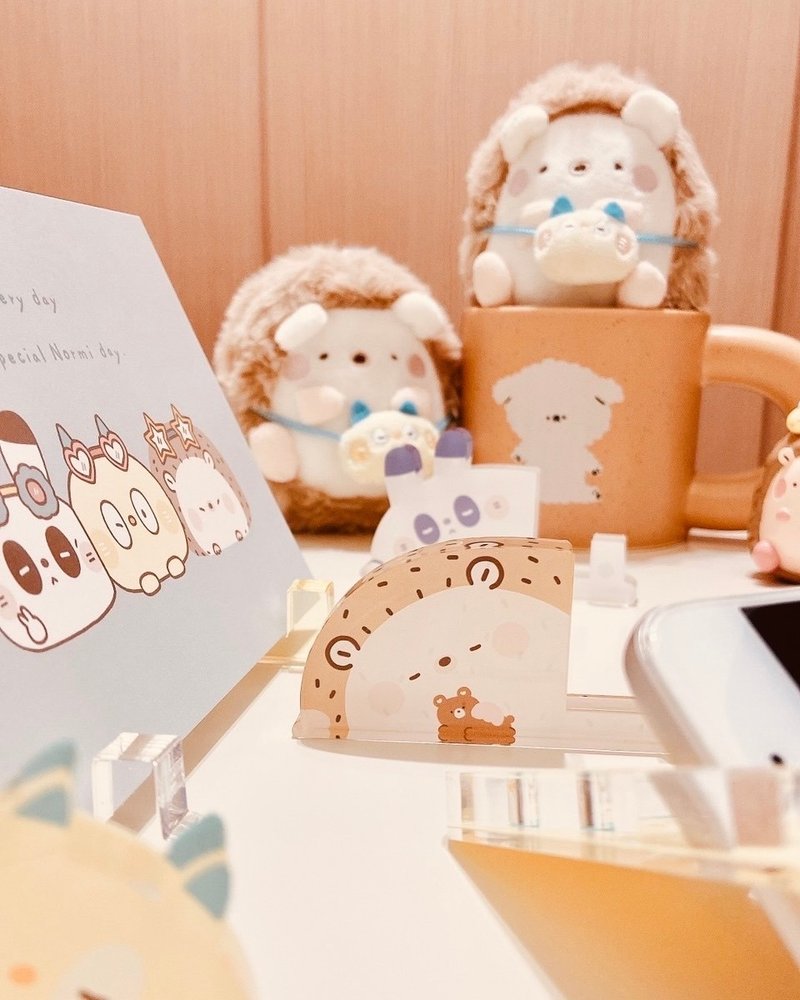 小糯米Little Normi。2025桌曆 - 日曆/月曆/年曆 - 紙 