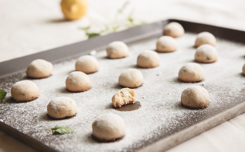 Mel Lemon Snowball Cookies - Handmade Cookies - Fresh Ingredients Yellow