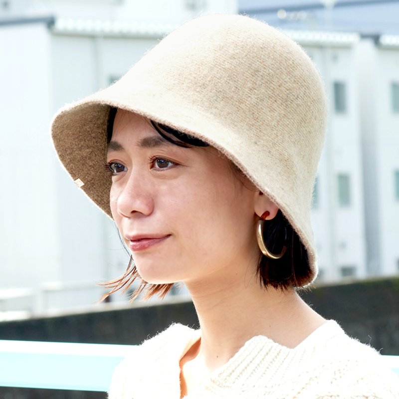 Reversible Cloche Hat, 1920s Fashion Soft Wool Bucket Hat, 1920s Cloche Hat - หมวก - ขนแกะ สีทอง