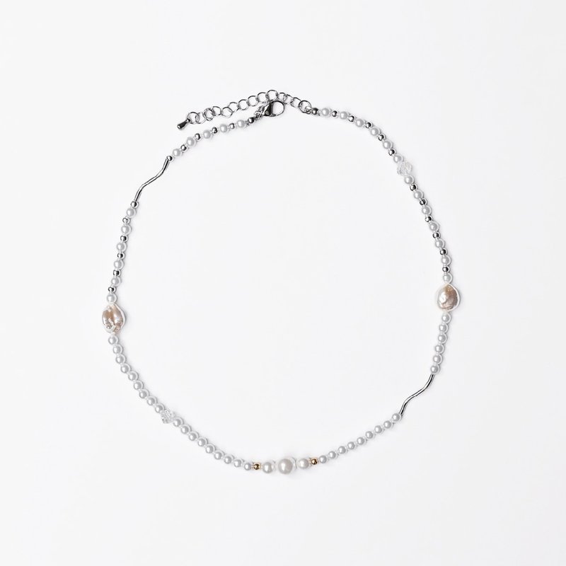 【カスタム可】月のきせつ － 通勤にもぴったりのネックレス | PIGGYBOXハンドメイドアクセサリー | - ネックレス - 真珠 ホワイト