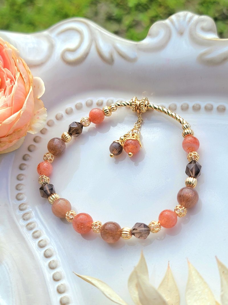 . The sun never sets on the empire. 14k gold-coated Bronze protected color-preserving dazzling design natural mineral crystal bracelet for girls - สร้อยข้อมือ - คริสตัล สีส้ม