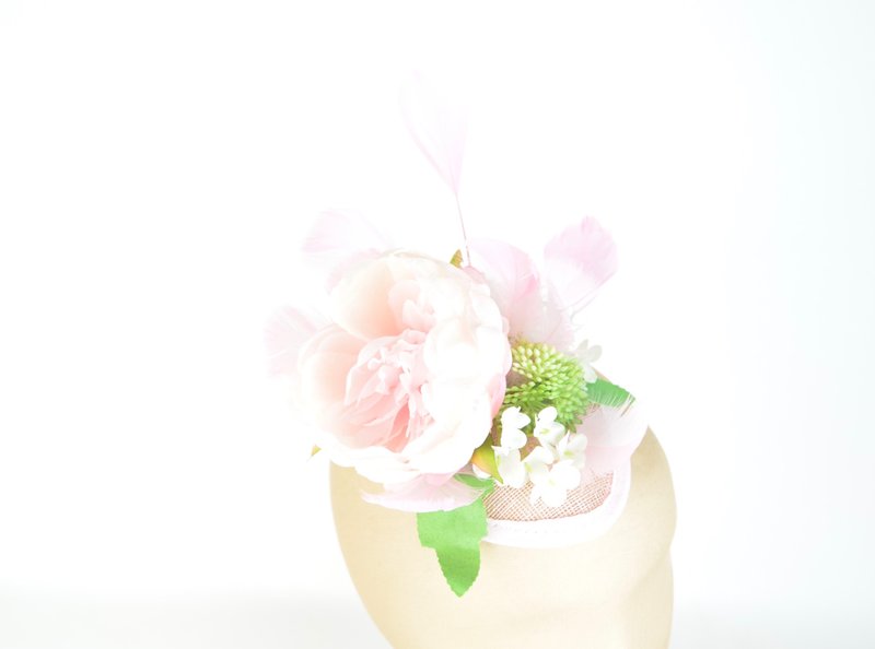 Headpiece Fascinator with Large Silk Peony and Statement Feathers in Pale Pink - 髮圈/髮夾 - 其他材質 粉紅色