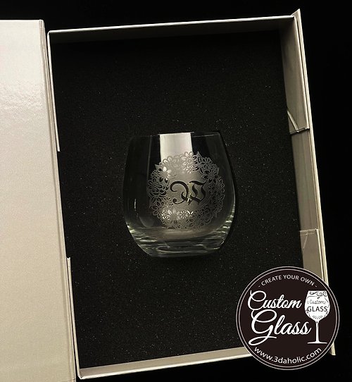 3Daholic 【客製化訂製】威士忌杯雕刻(一隻)連禮盒 – 心意字句/人名雕刻