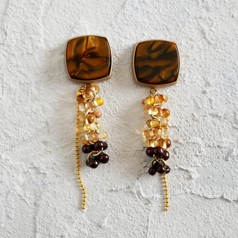 其他金屬 耳環/耳夾 咖啡色 - Button accessories Pierced earrings Earrings
