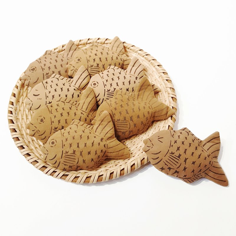 鯛魚燒手枕-豆類 - 玩偶/公仔 - 棉．麻 咖啡色