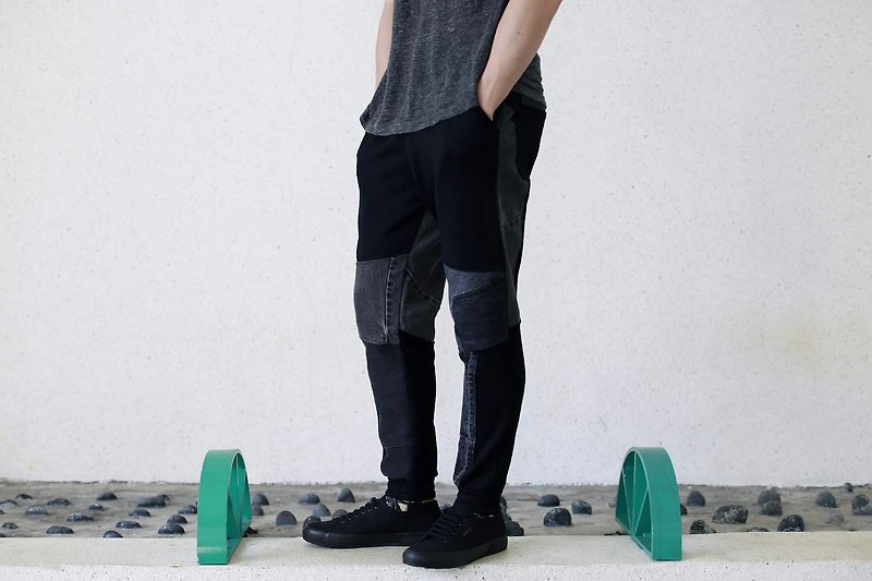 Denim patchwork sweat pants - กางเกงขายาว - ผ้าฝ้าย/ผ้าลินิน สีดำ