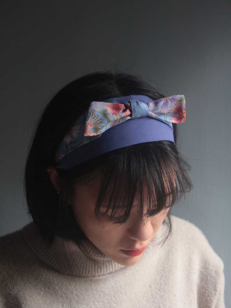 Flower and water color matching Japanese bronzing two-color stitching elastic band - Headbands - Cotton & Hemp Blue