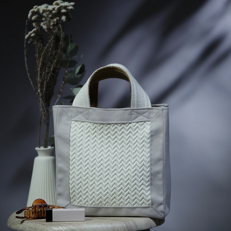 【Hand Bag small handbag】Square Bag square woven bag - Handbags & Totes - Cotton & Hemp White