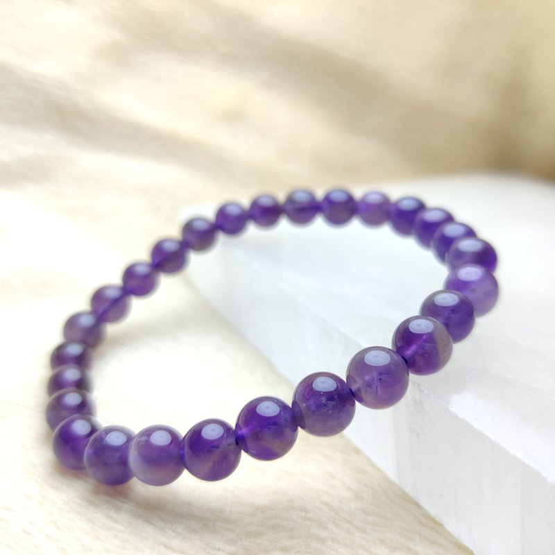 Uruguay 7mm Amethyst Bracelet in Amethyst - สร้อยข้อมือ - คริสตัล สีม่วง