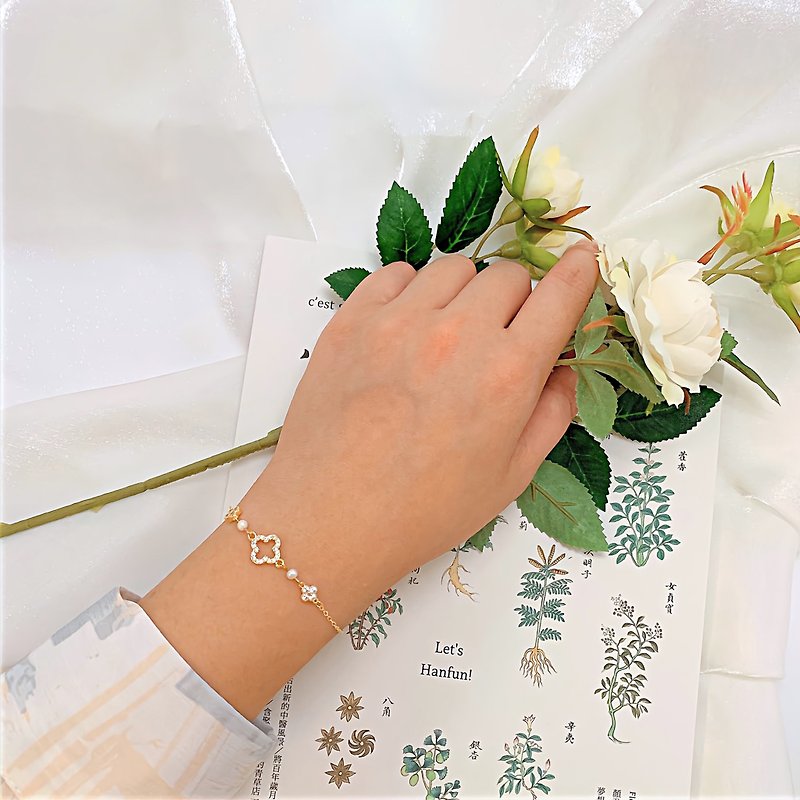 鋯石鑲嵌幸運草四葉草天然淡水珍珠手鏈 | 18k包金 - 手鍊/手鐲 - 珍珠 白色
