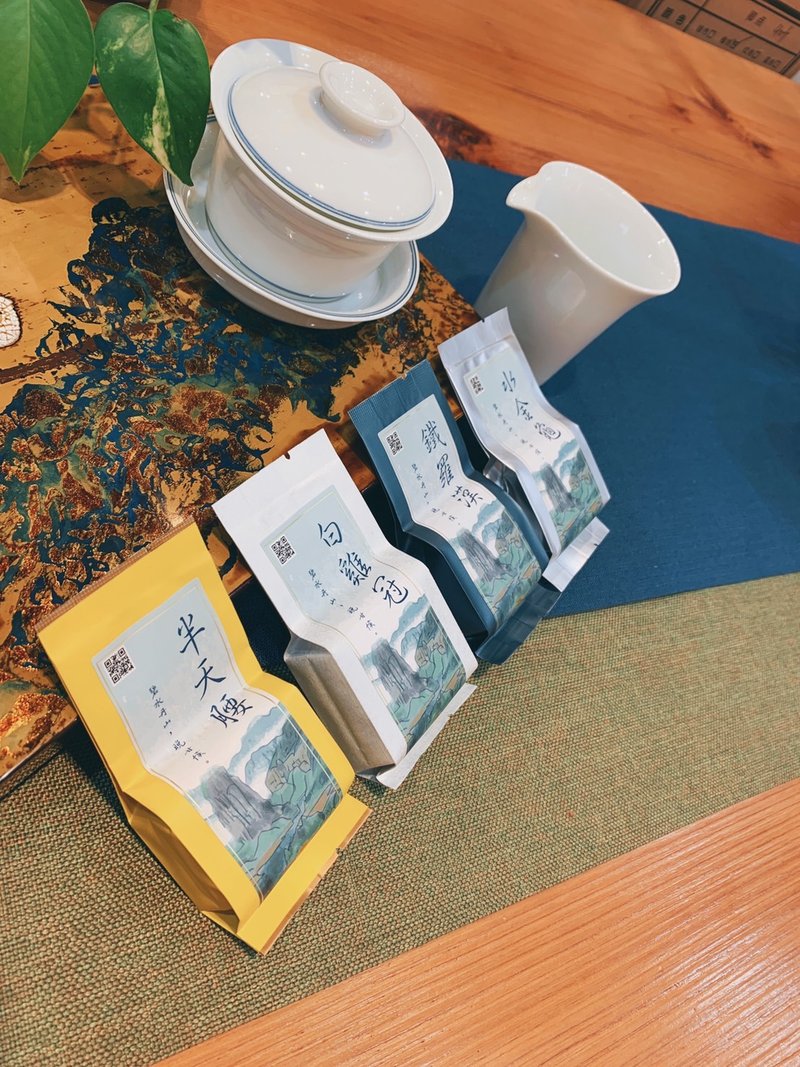 釅韻逸品【武夷正岩四大名叢∣半天腰・白雞冠・水金龜・鐵羅漢】 - 茶葉/茶包/水果茶 - 植物．花 黑色
