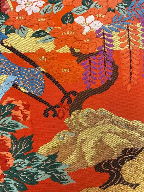 色打掛からつくるきものアート vintage fabric 御所車 和モダン