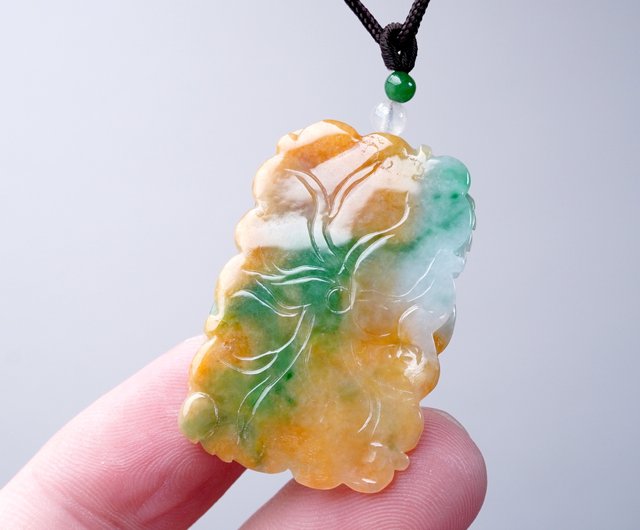 新品同様 魚のネックレスが付いた三色翡翠彫刻財布 A級 |天然ビルマ翡翠 ネックレス・ペンダント