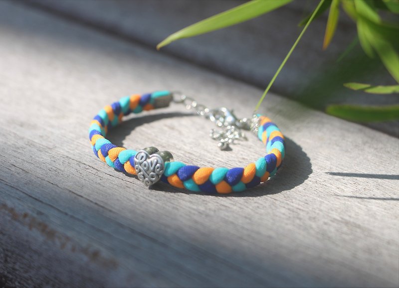 Happy Heart Bracelet / Handwoven Lucky Bracelet / Bali / Exotic Romance - Bracelets - Polyester Multicolor