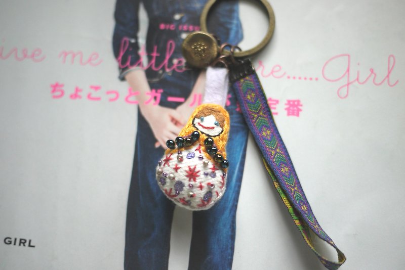 [Russian doll] embroidery key ring - Keychains - Thread 