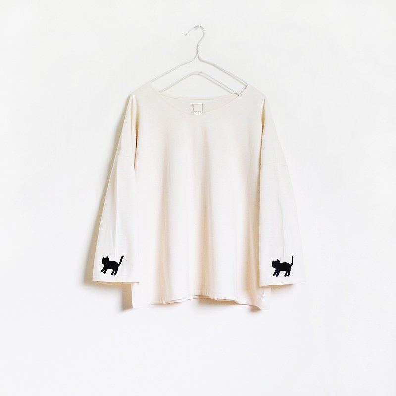 猫スリーブTシャツ：ナチュラル - Tシャツ - コットン・麻 ホワイト