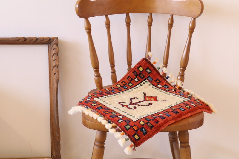 Ivory × Brown hand-woven carpet cushion size wool plant dyeing Turkish kilim - ผ้าห่ม - วัสดุอื่นๆ ขาว