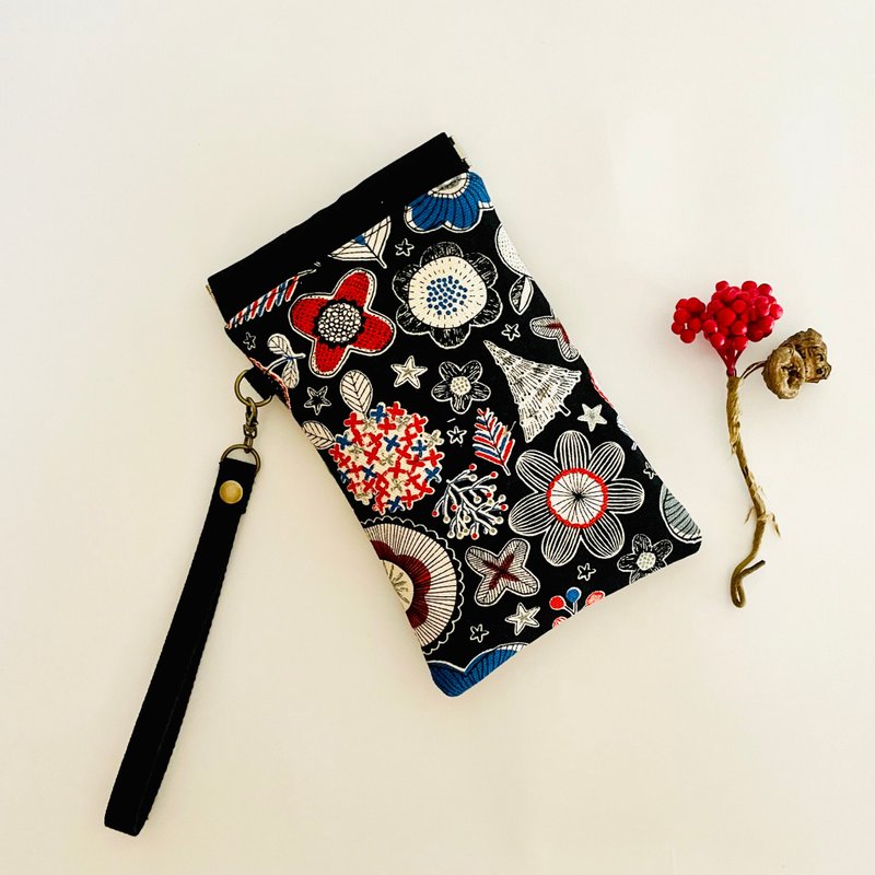 Flowers and fruits. Elastic cell phone pocket. Japanese design cloth - Toiletry Bags & Pouches - Cotton & Hemp Multicolor