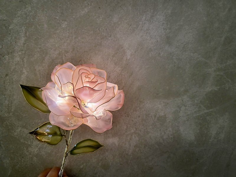 Rose (February Birth Flower Light)