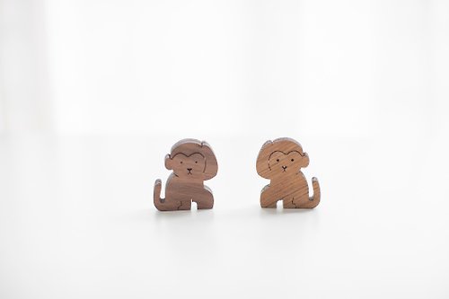 WOOD515 客製化姓名禮物原木深色造型木片 - 小猴