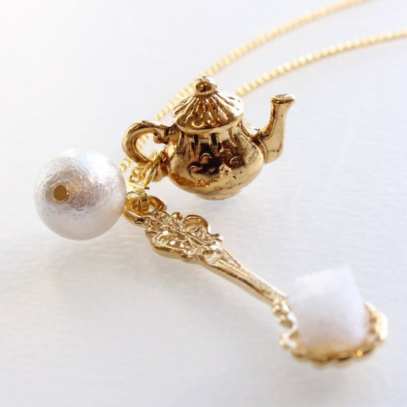 Sugar cube spoon pearl teapot necklace gold - Necklaces - Copper & Brass Gold