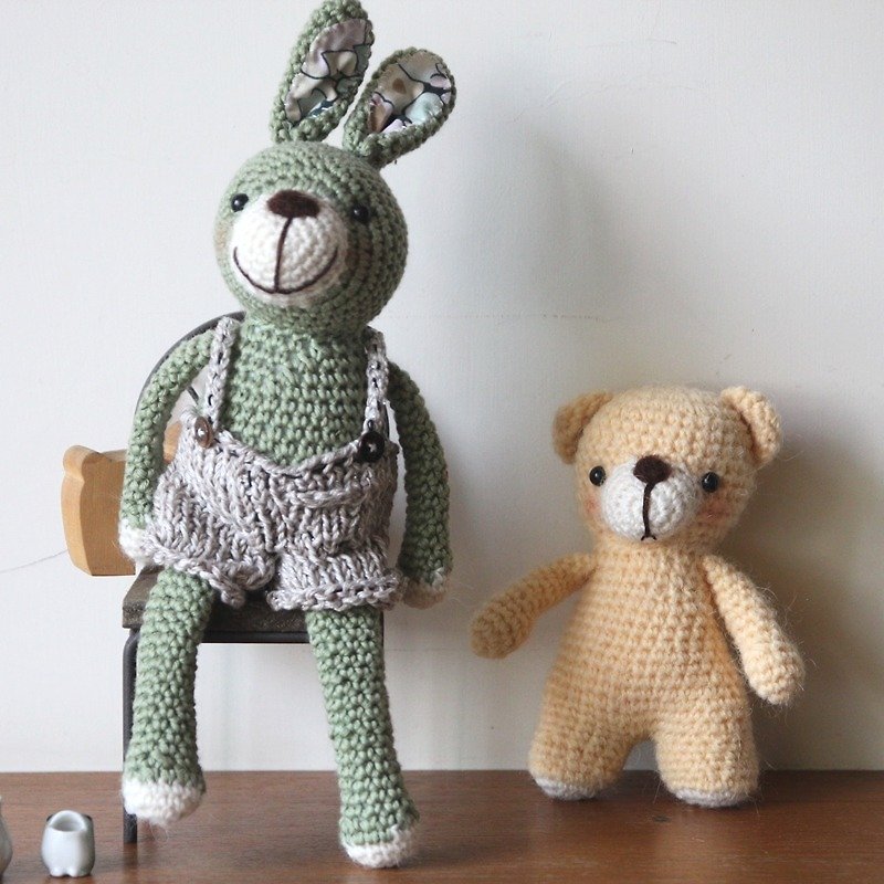 草綠色兔寶寶, 吊帶褲綠色小兔 - 公仔模型 - 聚酯纖維 綠色