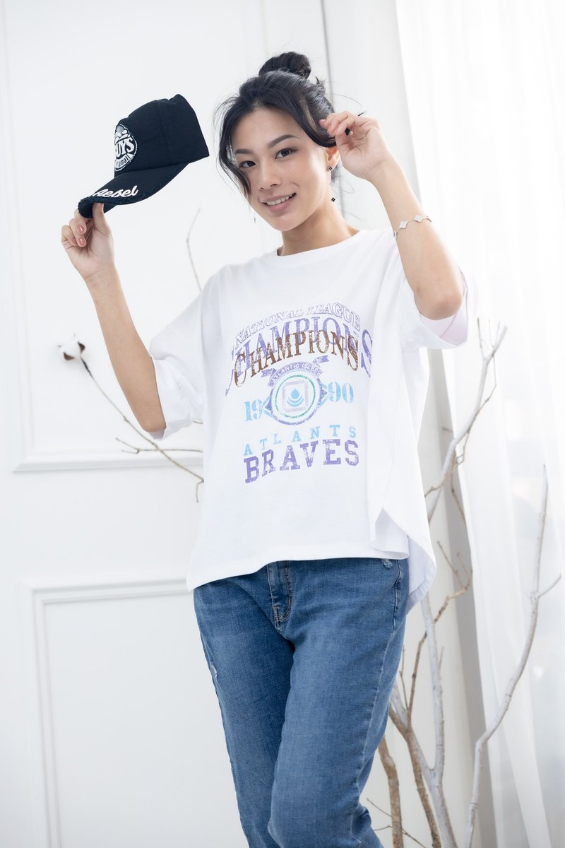 Champion English Short Sleeve Top White - เสื้อยืดผู้หญิง - วัสดุอื่นๆ ขาว