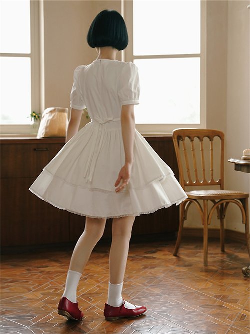 然而 RANER 白色 法式復古百褶蛋糕洋裝 短袖夏季收腰連身裙短裙蓬蓬裙子