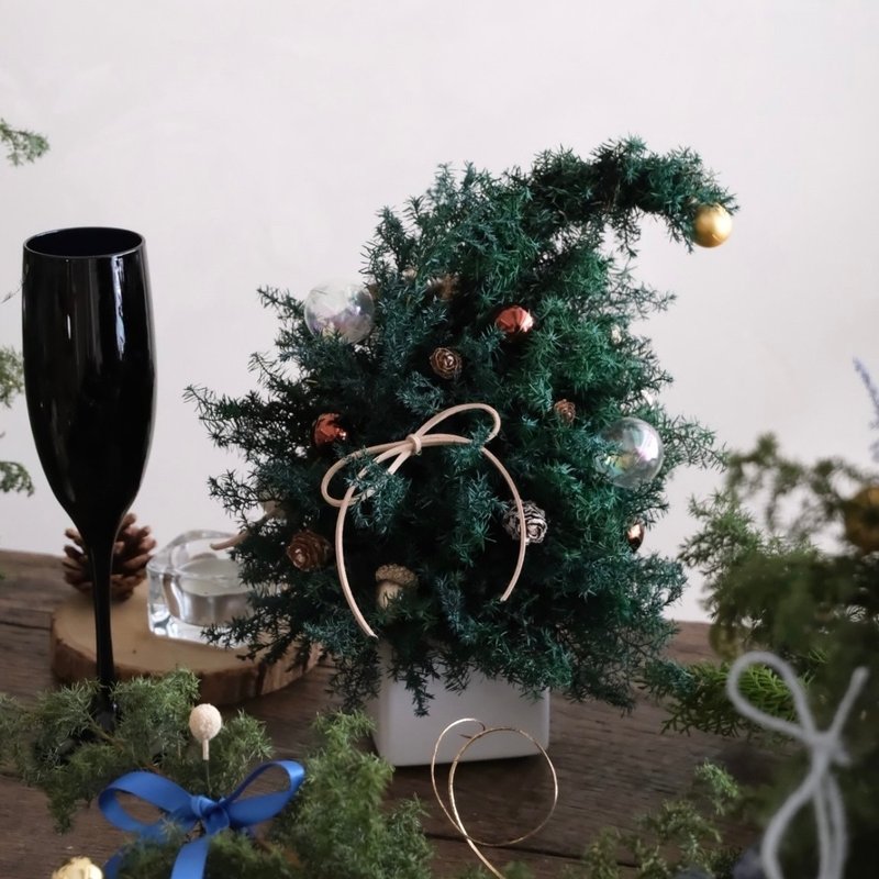 | One person class | Everlasting cedar elf Christmas tree | Handmade course/Christmas experience - Plants & Floral Arrangement - Plants & Flowers 